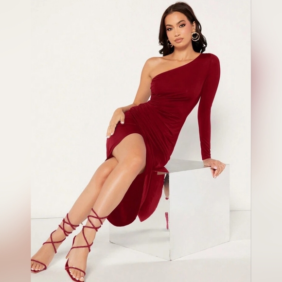 SHEIN Dresses & Skirts - SHEIN One-Shoulder Burgundy Dress